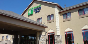 Holiday Inn Express & Suites in Olathe, Kansas