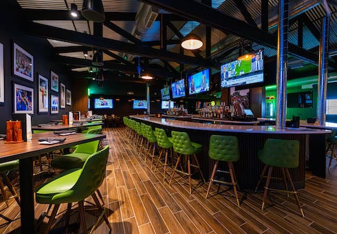 ParT Barn Lake Elmo interior bar and tables